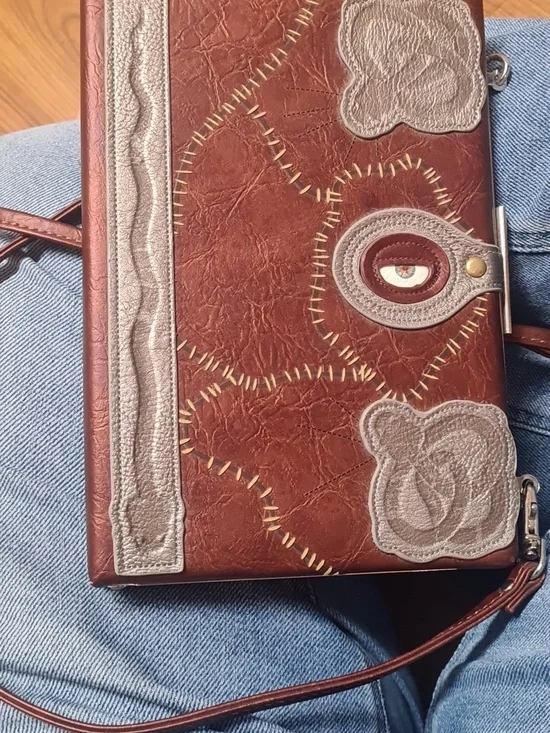 Loungefly Hocus Pocus Spellbook Crossbody - Picture 1 of 9